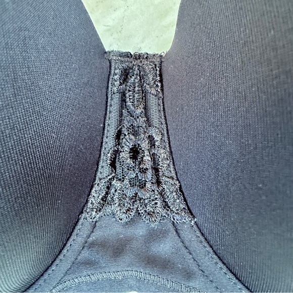 Vanity Fair Bra Size 40D Black Removable‎ Straps Padded No Slip - Picture 8 of 8